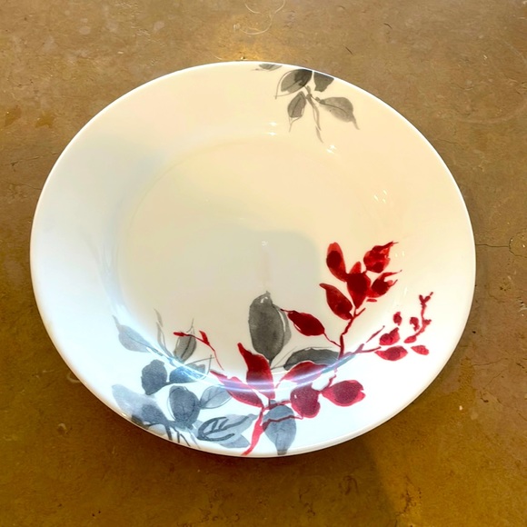 Corelle Set of 8.5” 4 Salad plates - Picture 1 of 3